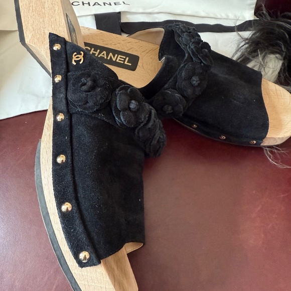 CHANEL Clogs - Picture 2 of 7